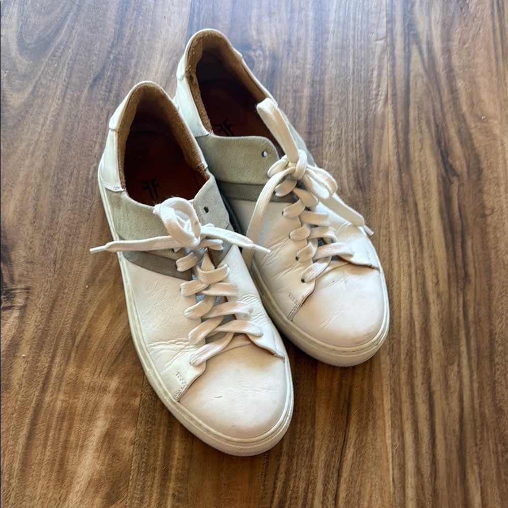 Women’s leather FRYE low top White Leather Lace-Up Sneakers